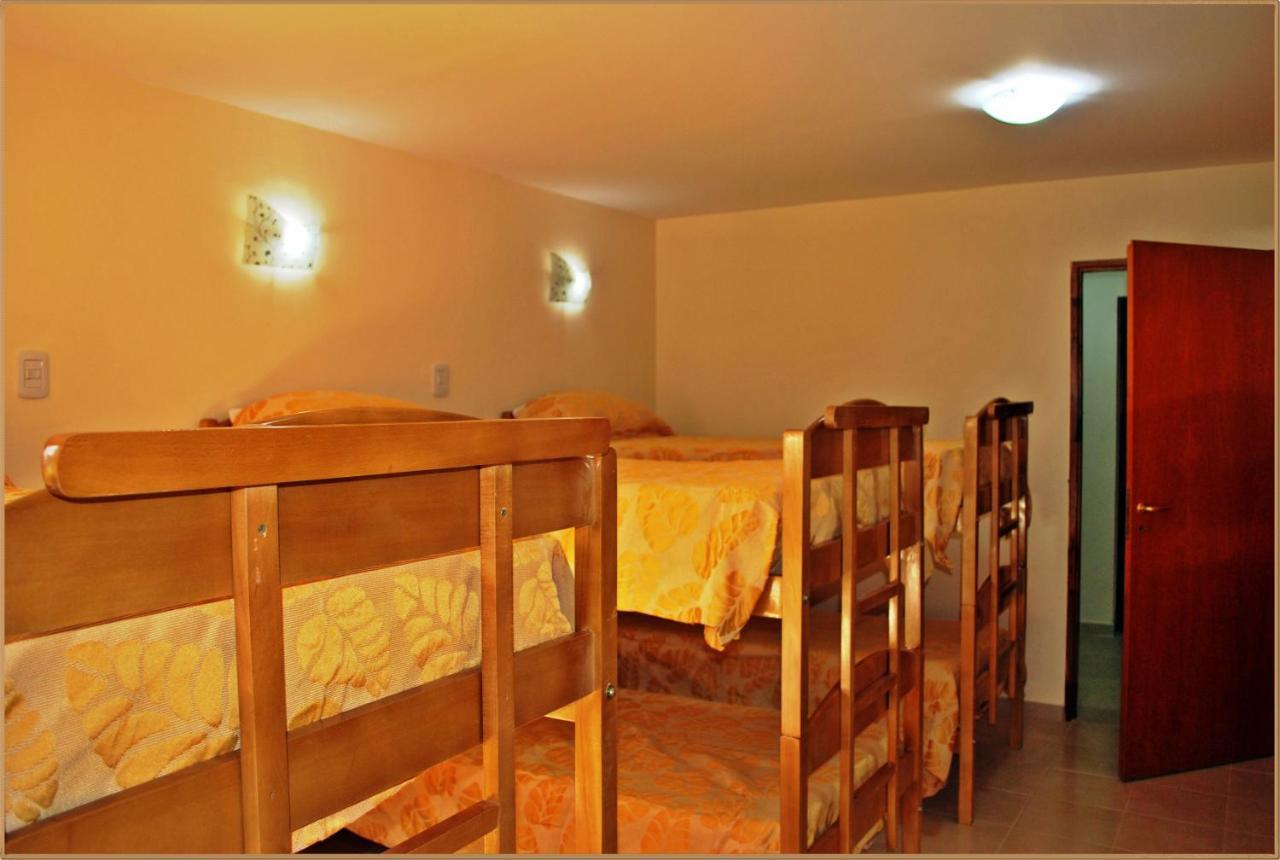 Hostel Pioneros Del Valle El Chalten Eksteriør bilde