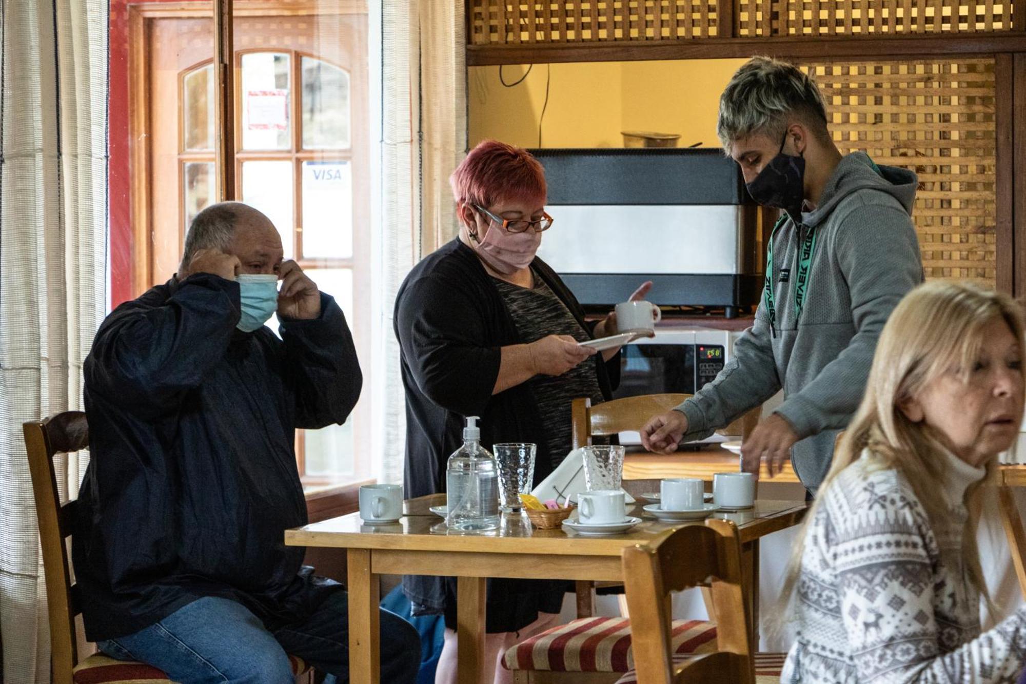 Hostel Pioneros Del Valle El Chalten Eksteriør bilde