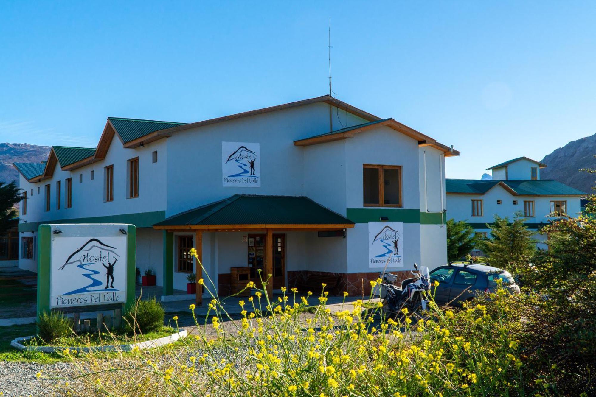 Hostel Pioneros Del Valle El Chalten Eksteriør bilde
